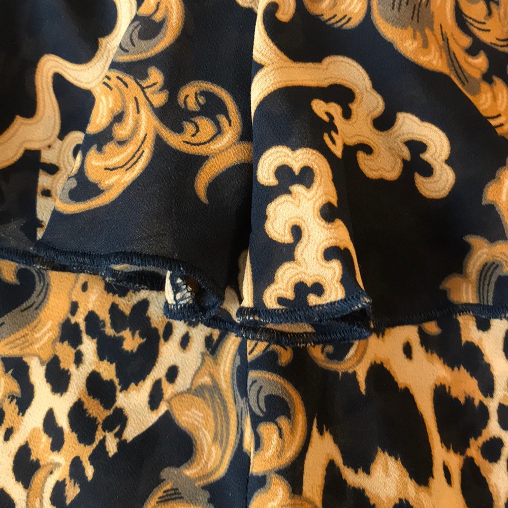 One shoulder ruffle sheer shirt - Picture 3 of 8